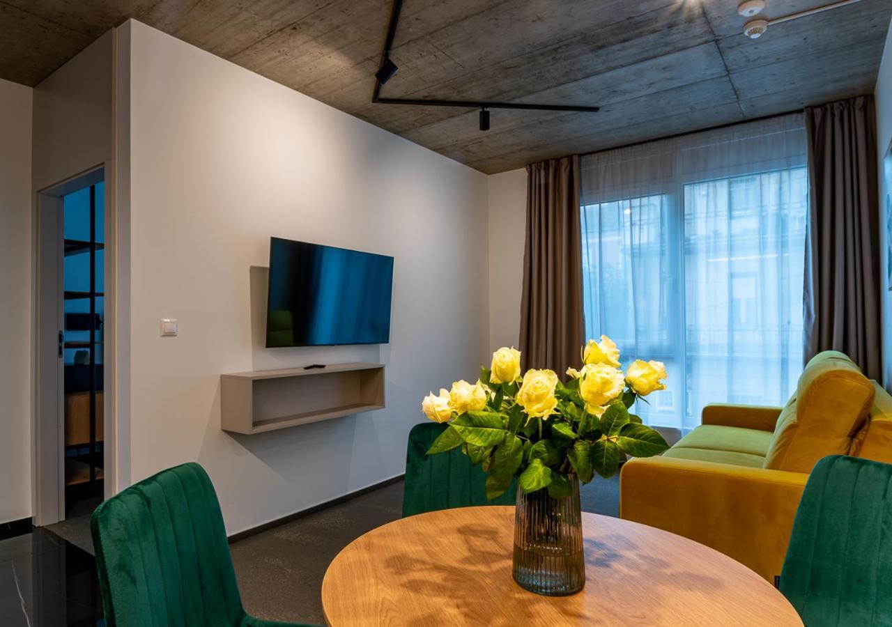 Noir Aparthotel 4*