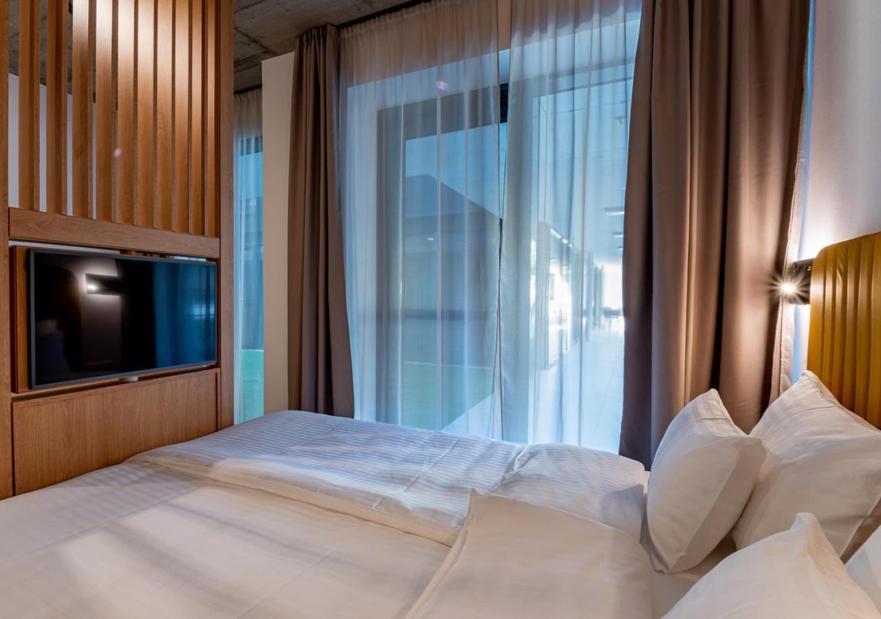 Noir Aparthotel 4*