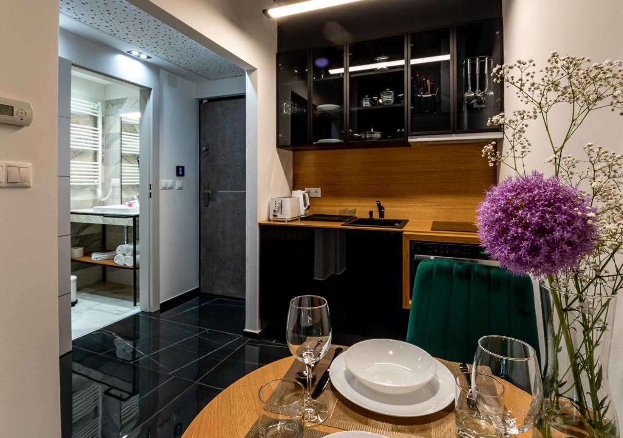 Aparthotel Noir 4*
